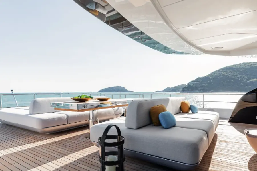 Azimut 116, салон — Monaco Lux Yachts, Монако. Azimut 116 — 36m