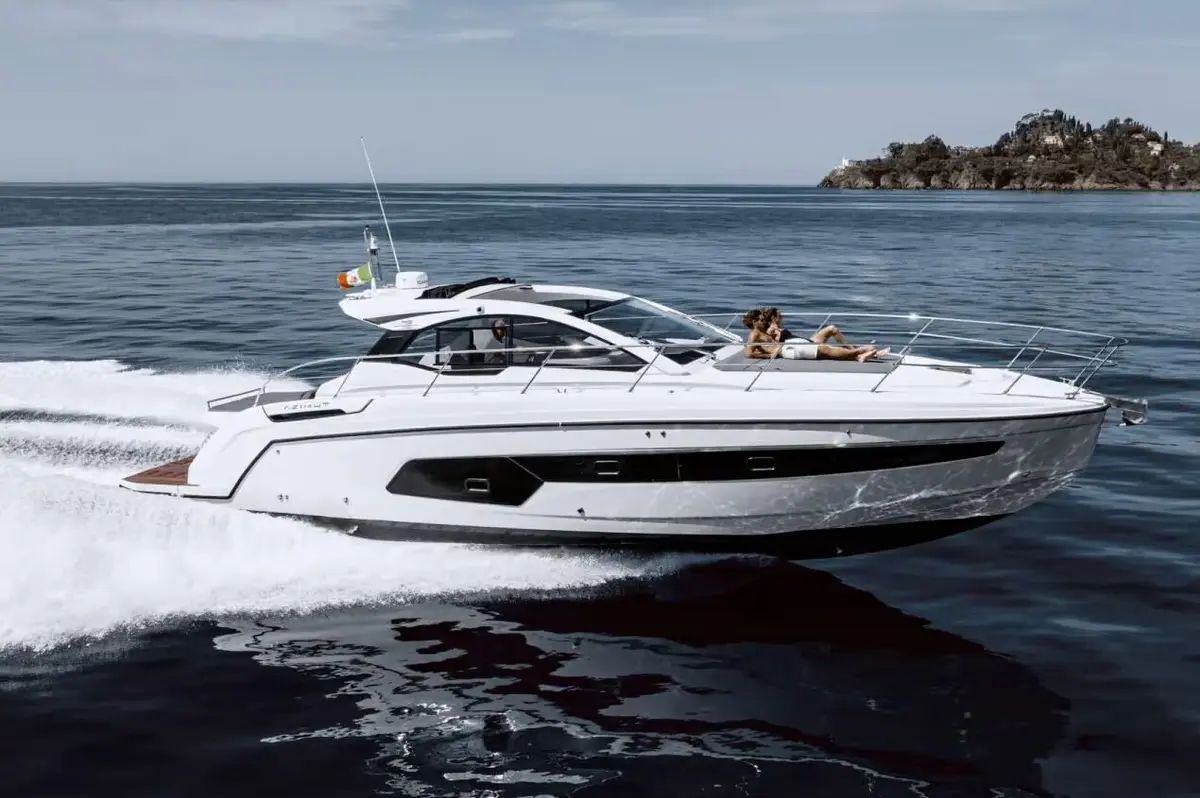 Azimut 45, exterior — Monaco Lux Yachts, Monaco. Azimut 45 — 13.7m