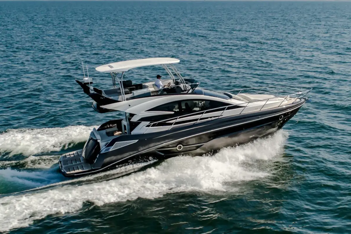 Cobrey 50 FLY, exterior — Monaco Lux Yachts, Monaco. Cobrey 50 FLY — 16m