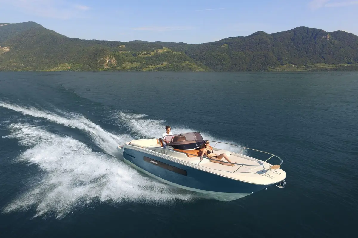 Invictus 280, exterior — Monaco Lux Yachts, Monaco. Invictus 280 — 9m
