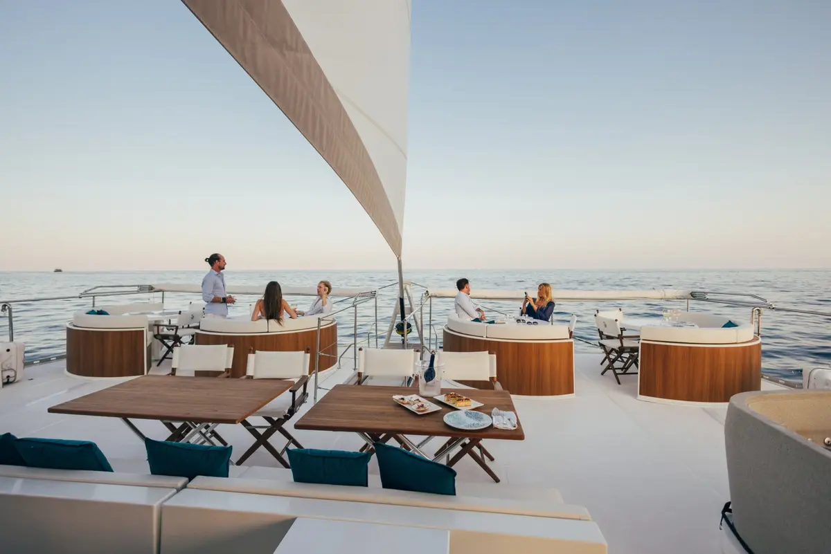 Manana Yacht, salón — Monaco Lux Yachts, Mónaco. Manana Yacht — 20.8m