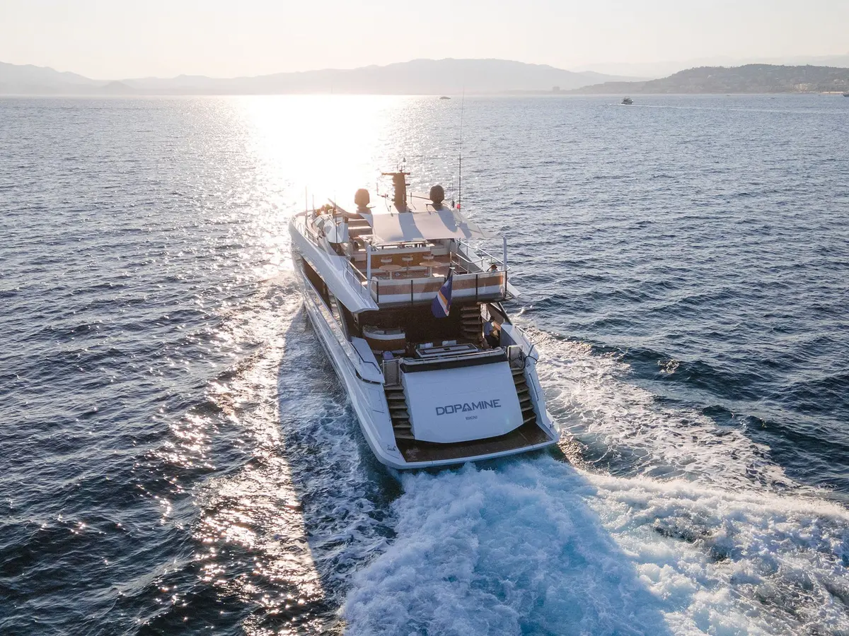 Mangusta 33, master cabin — Monaco Lux Yachts, Monaco. Mangusta 33 — 33m