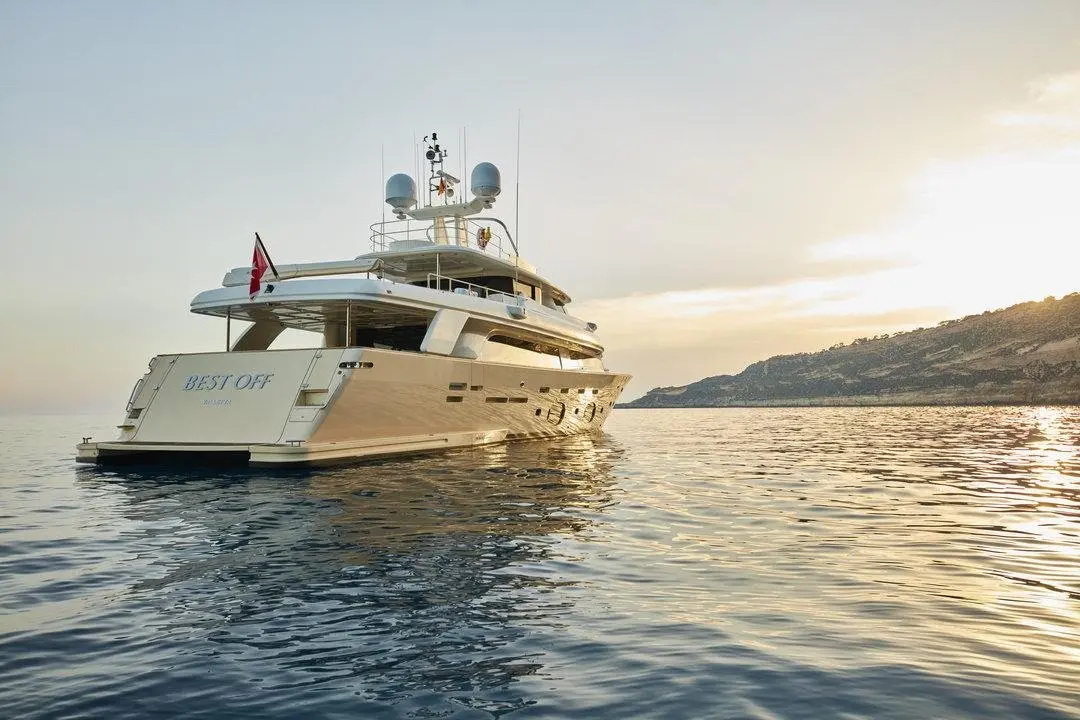 Navetta 33, главная палуба — Monaco Lux Yachts, Монако. Navetta 33 — 33m