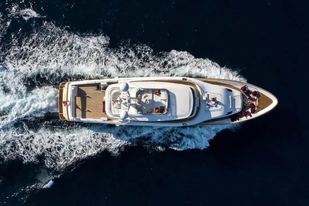 Navetta 33, салон — Monaco Lux Yachts, Монако. Navetta 33 — 33m