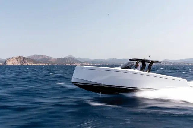 Pardo 38 — Monaco Lux Yachts, Mónaco
