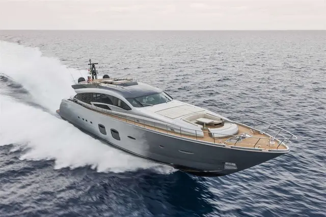 Pershing 108 — Monaco Lux Yachts, Mónaco