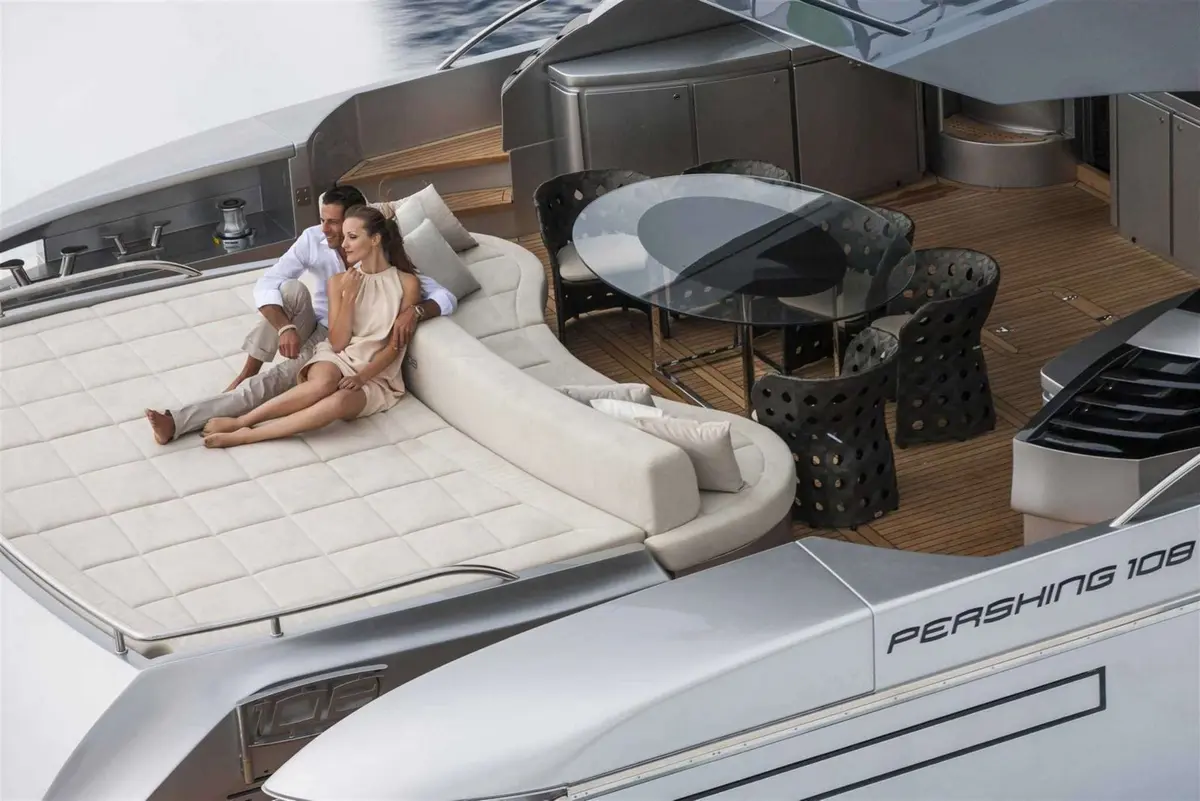 Pershing 108, flybridge — Monaco Lux Yachts, Monaco. Pershing 108 — 33m