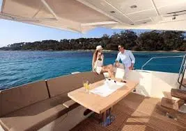 Prestige 550 FLY, салон — Monaco Lux Yachts, Монако. Prestige 550 FLY — 18m