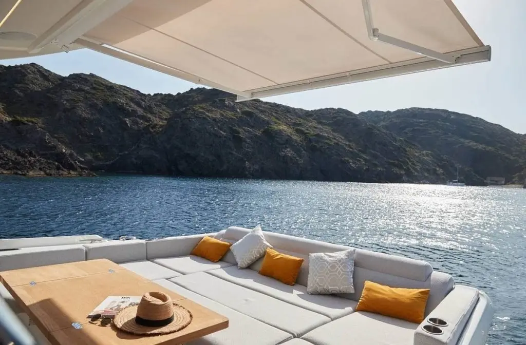 Prestige 590 Fly, main deck — Monaco Lux Yachts, Monaco. Prestige 590 Fly — 19m