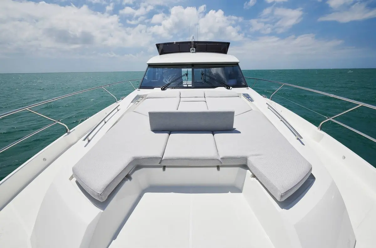 Prestige 590 Fly, aft deck — Monaco Lux Yachts, Monaco. Prestige 590 Fly — 19m