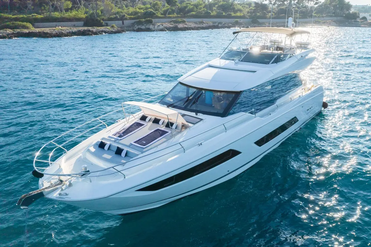 Prestige 680s, exterior — Monaco Lux Yachts, Monaco. Prestige 680s — 21.4m