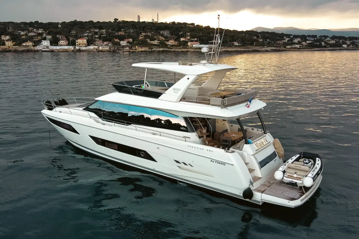 Prestige 680, exterior — Monaco Lux Yachts, Monaco. Prestige 680 — 22m