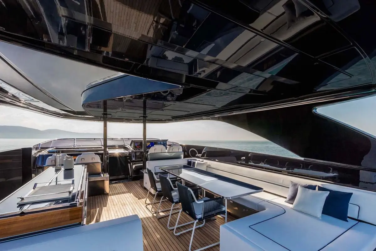 Riva 110, flybridge — Monaco Lux Yachts, Monaco. Riva 110 — 33m