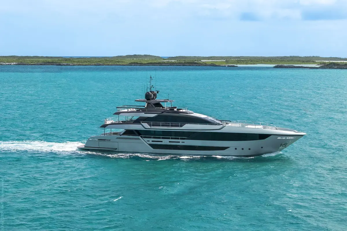 Riva 130, master cabin — Monaco Lux Yachts, Monaco. Riva 130 — 40m