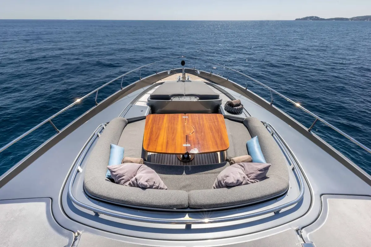 Riva 86 Domino, master cabin — Monaco Lux Yachts, Monaco. Riva 86 Domino — 26m