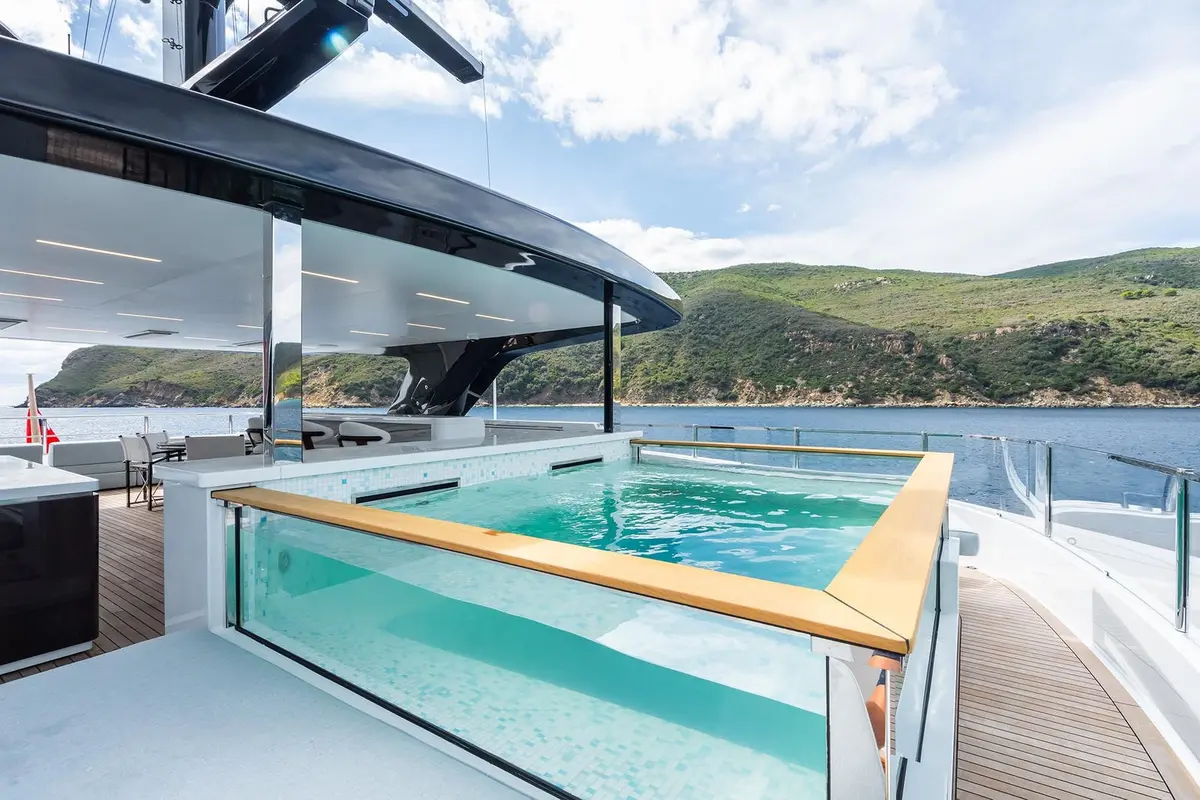 M, flybridge — Monaco Lux Yachts, Monaco. M — 47m