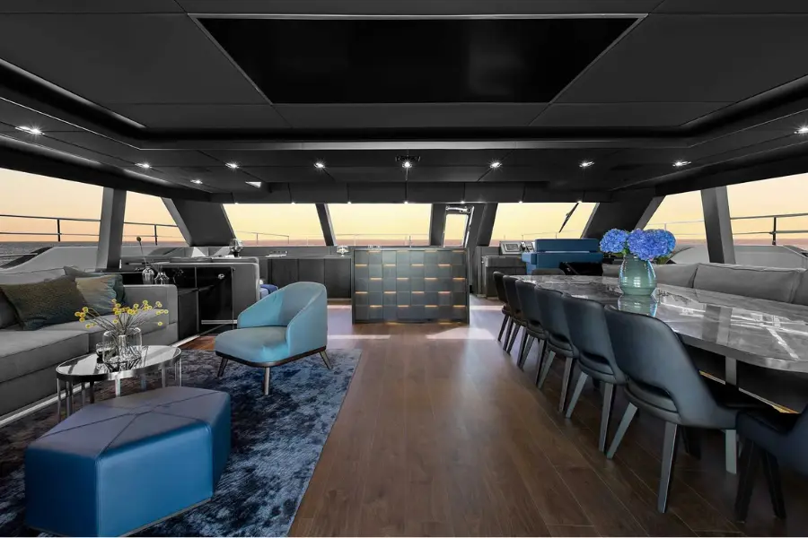 Sunreef 80, flybridge — Monaco Lux Yachts, Monaco. Sunreef 80 — 23.9m