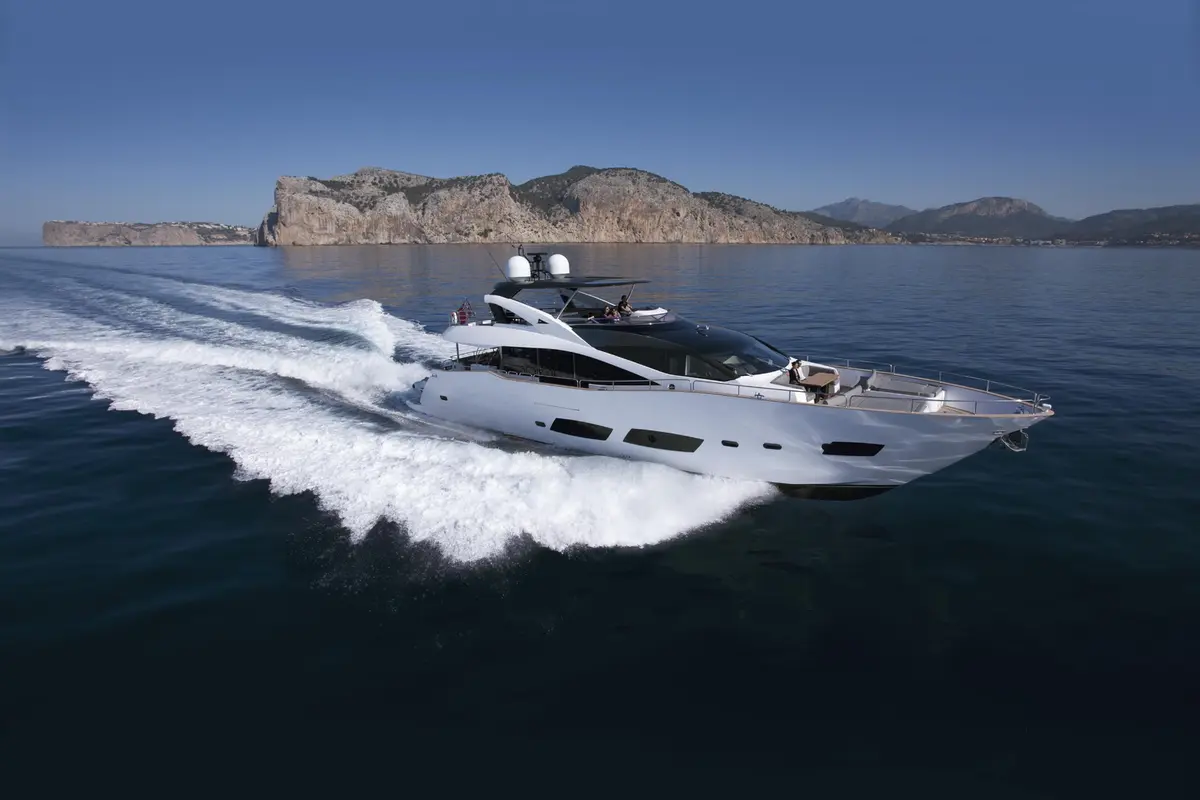 Sunseeker 28, exterior — Monaco Lux Yachts, Monaco. Sunseeker 28 — 28m