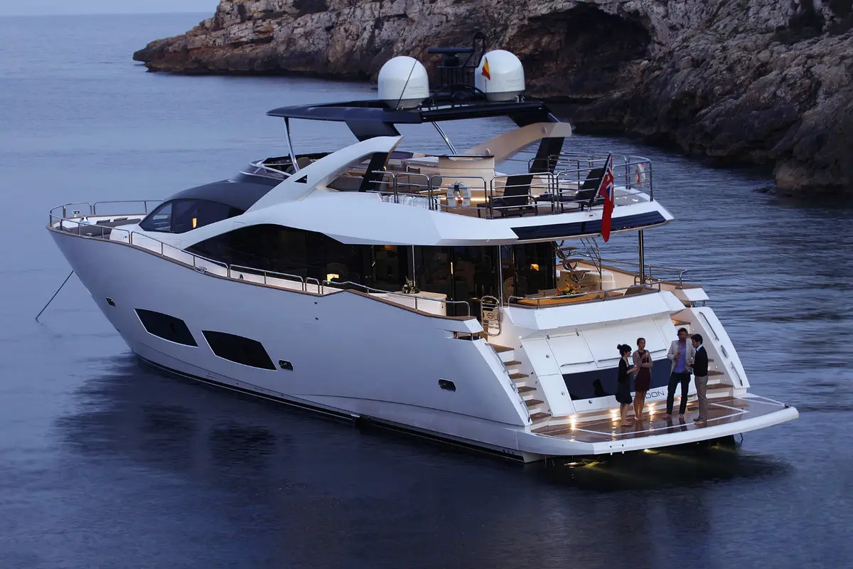 Sunseeker 28, main deck — Monaco Lux Yachts, Monaco. Sunseeker 28 — 28m