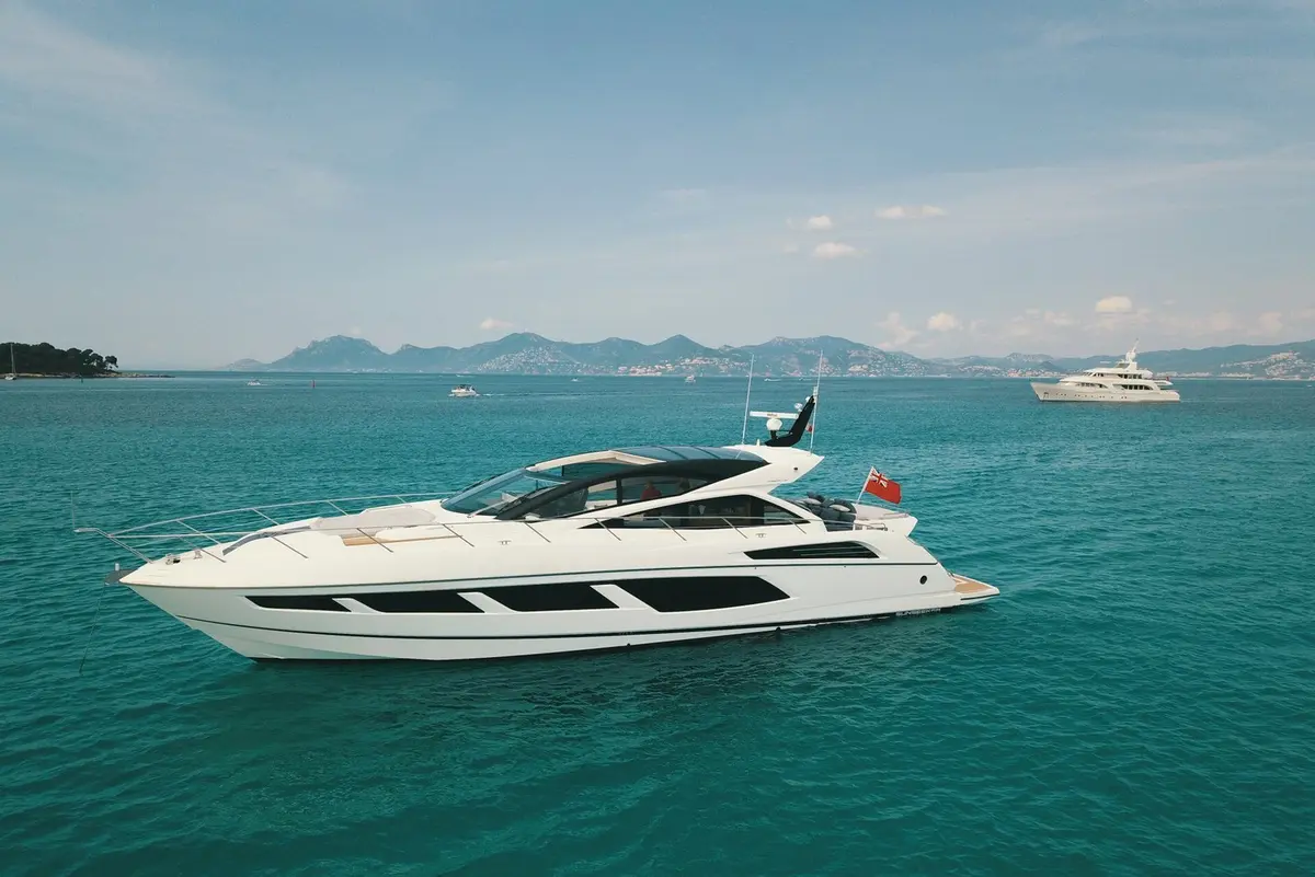 Sunseeker 68, exterior — Monaco Lux Yachts, Monaco. Sunseeker 68 — 22m