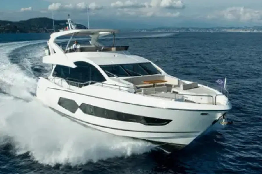 Sunseeker 76, exterior — Monaco Lux Yachts, Monaco. Sunseeker 76 — 23m
