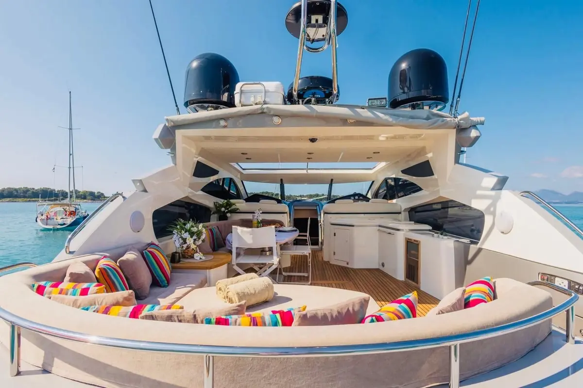Sunseeker Predator 68, aft deck — Monaco Lux Yachts, Monaco. Sunseeker Predator 68 — 20m