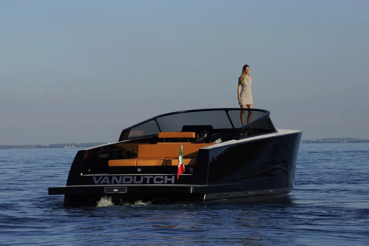VanDutch 40, main deck — Monaco Lux Yachts, Monaco. VanDutch 40 — 12m