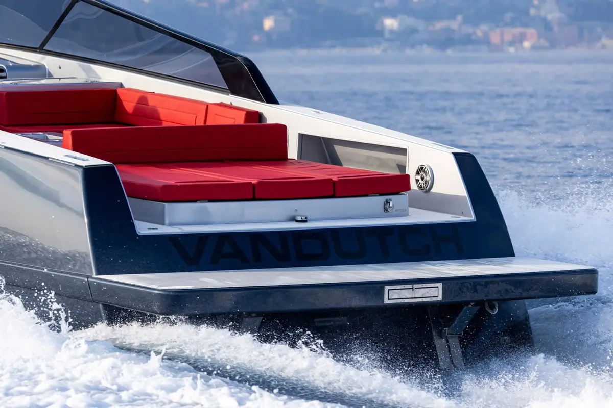 Vandutch 48, flybridge — Monaco Lux Yachts, Monaco. Vandutch 48 — 15m