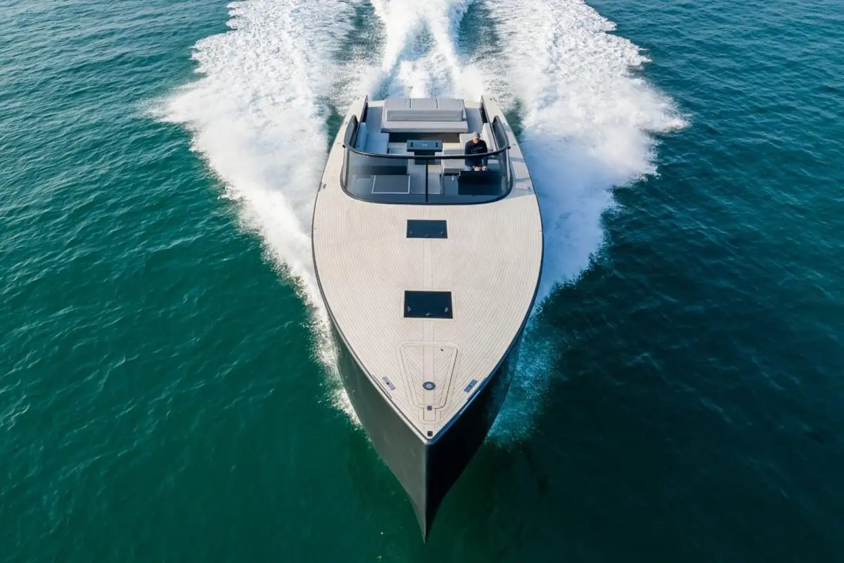 Vandutch 55, salon — Monaco Lux Yachts, Monaco. Vandutch 55 — 16m
