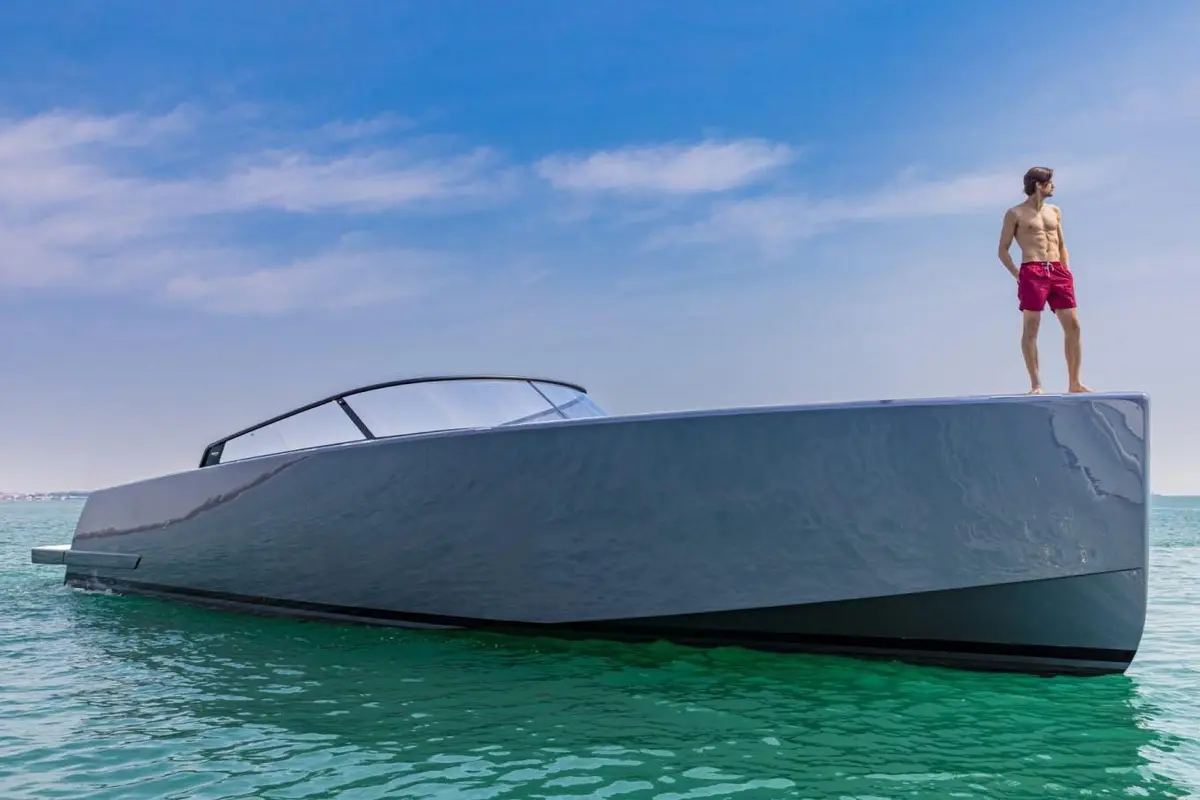 Vandutch 55, master cabin — Monaco Lux Yachts, Monaco. Vandutch 55 — 16m