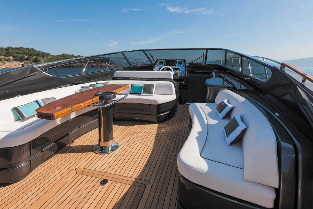 Virtus 63, salon — Monaco Lux Yachts, Monaco. Virtus 63 — 19m