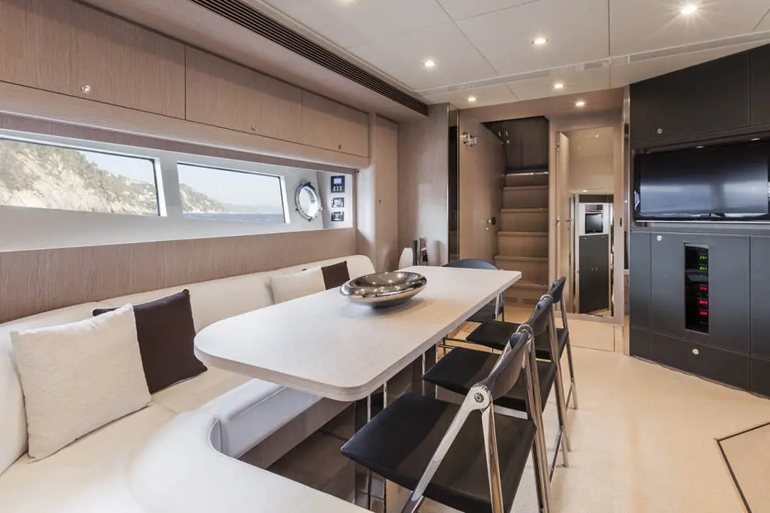 Virtus 63, flybridge — Monaco Lux Yachts, Monaco. Virtus 63 — 19m