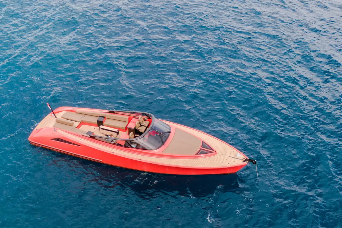 Wajer 55, главная каюта — Monaco Lux Yachts, Монако. Wajer 55 — 16m